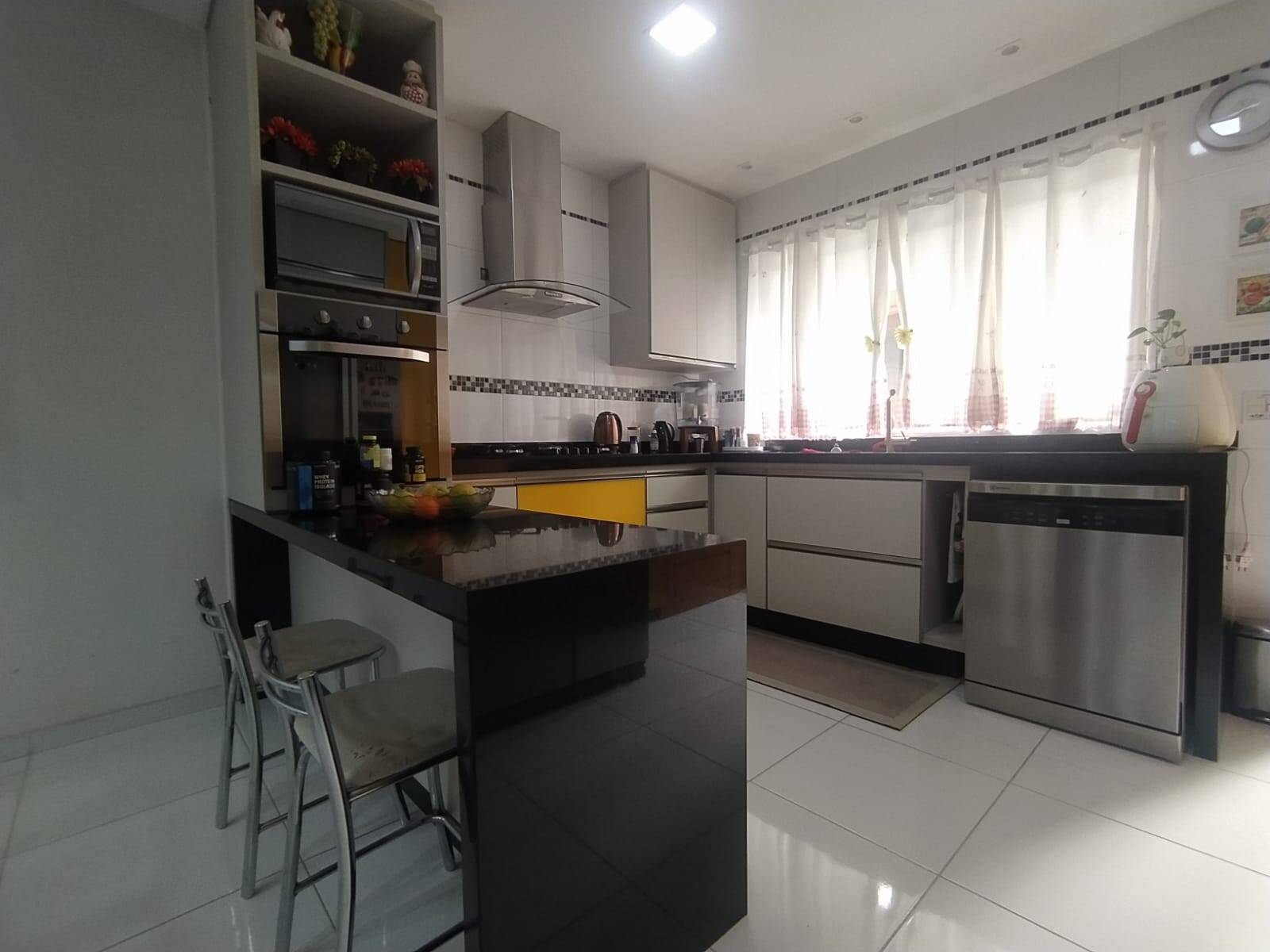 Sobrado, 3 quartos, 250 m² - Foto 8