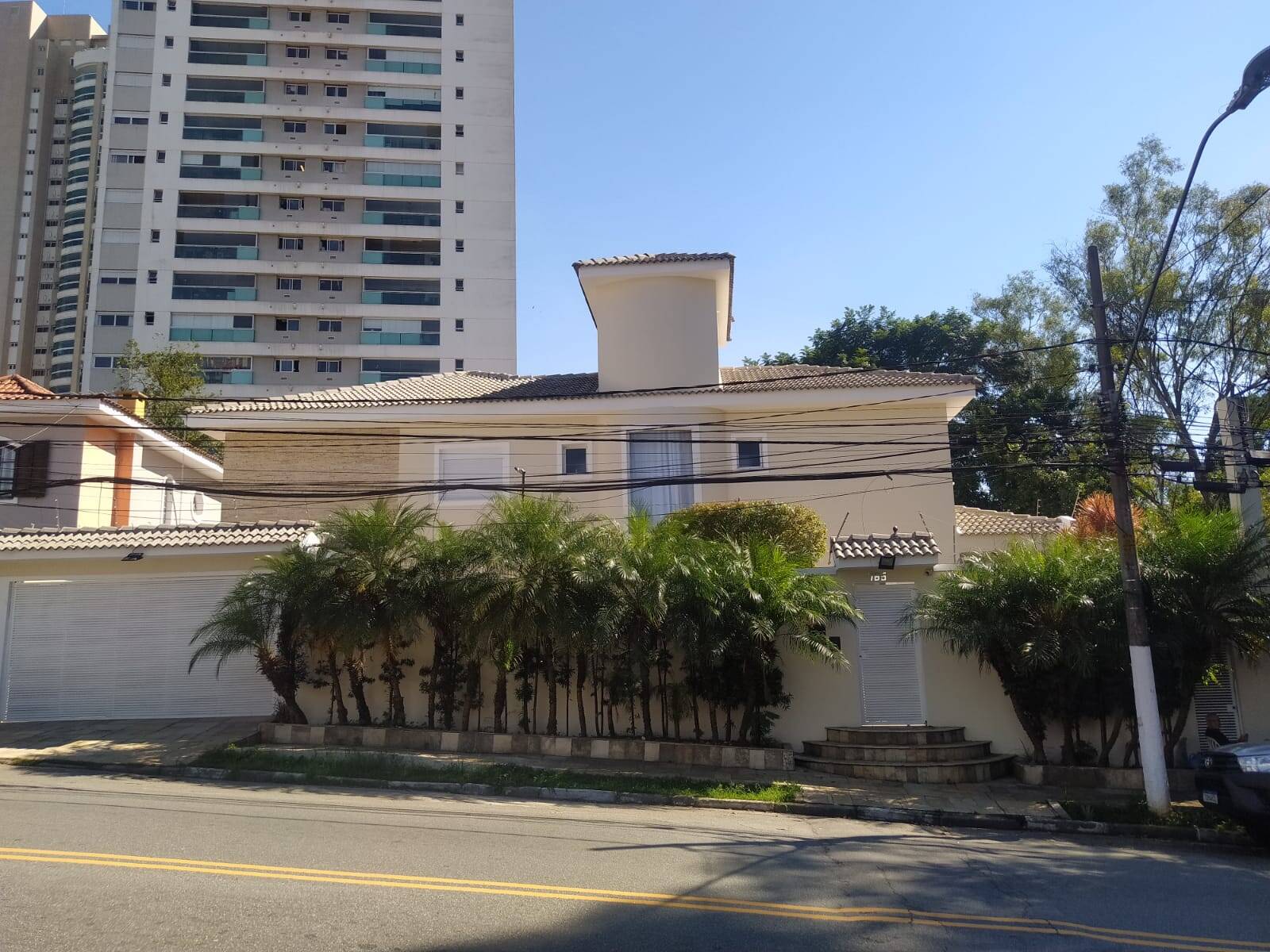 Sobrado, 5 quartos, 380 m² - Foto 1