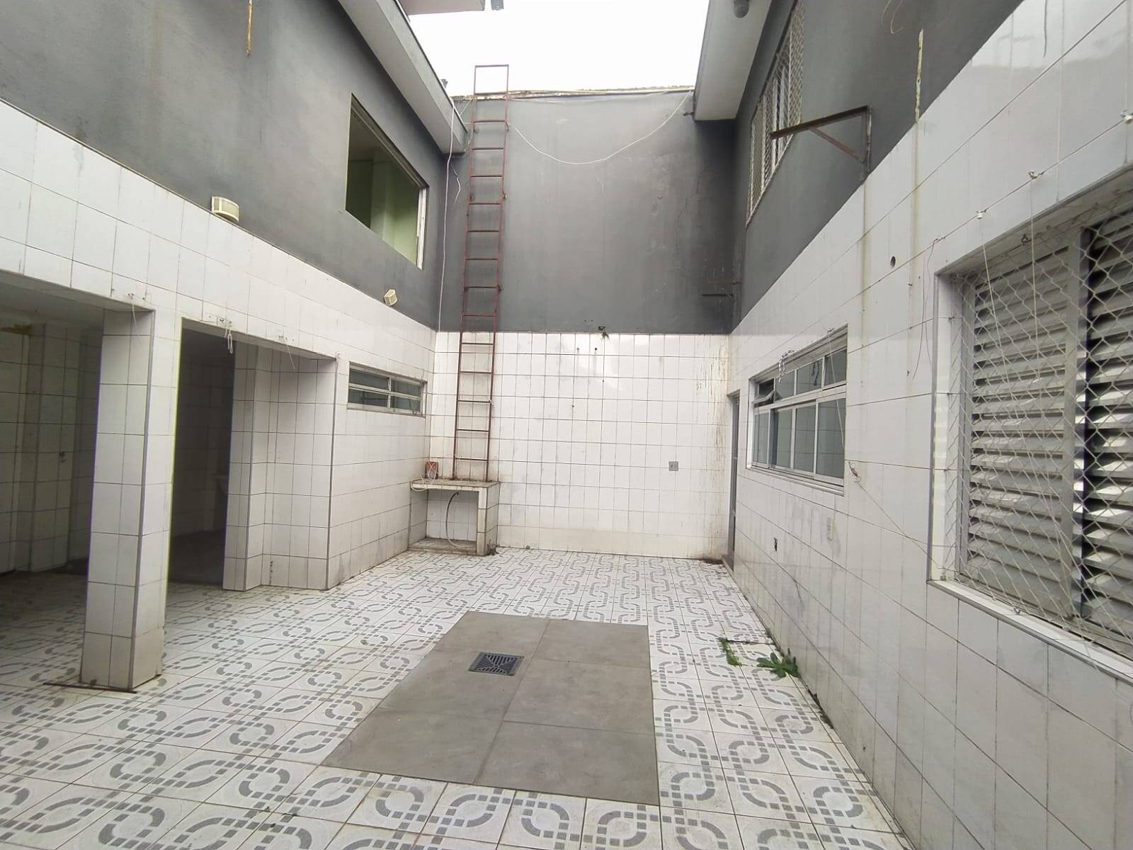 Sobrado, 5 quartos, 310 m² - Foto 11