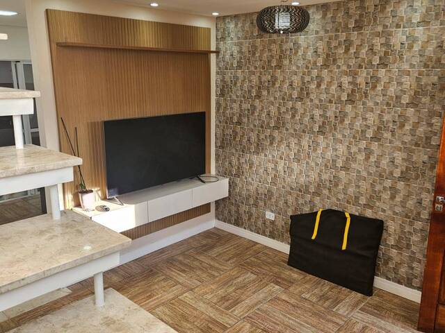 #10 - Casa para Venda em Osasco - SP - 1