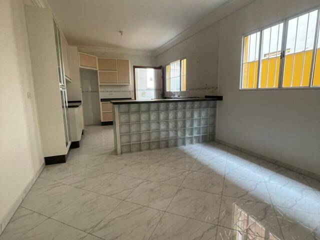 Casa para Venda em Carapicuíba - 5