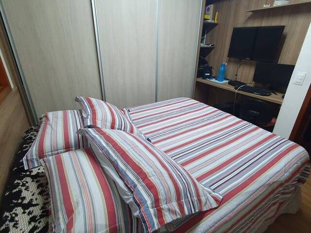 Sobrado para Venda em Osasco - 2
